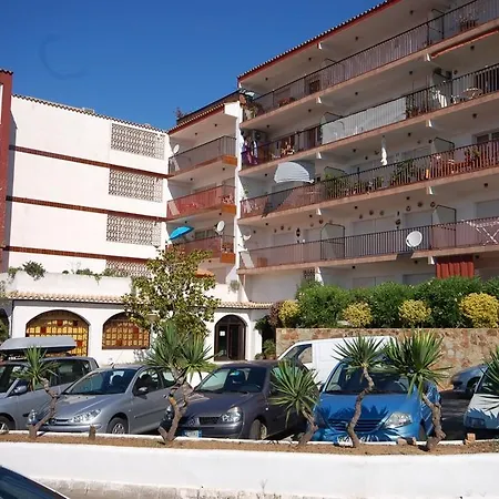 Apartment Lets Holidays Sa Coma *